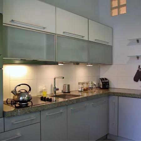 Marilyn Apartment